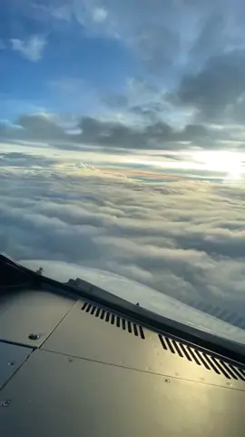 Pilot POV #Pilot #aeroplane #traveltiktok #pilotsoftiktok #view #crew #foryoupage #foryoupage #foryou #for 