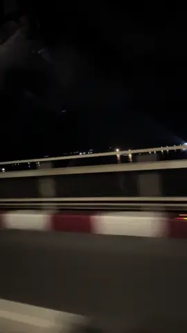 Phim Mai vẫn chưa xem qua,,,,nhưng vừa nghe dk đoạn thoại này……đừng đợi em….hứa đi….#phimmaitranthanh #phimmai #vanmotminhthethoi #nhactamtrangbuon #motchutbuon #tamtrangbuon #photographyeveryday #nhachaymoingay 