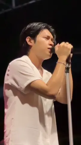 Lagu mengapa memang se deep itu 🥹 #laguviral #musik #ronyparulian #fyp #foryou #viral 