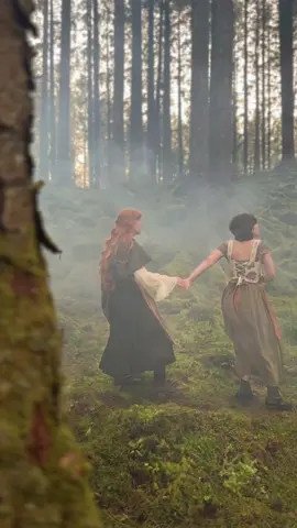 What reading ‘The Dark Stands Still’ by @ania poranek - ya author 🌿feels like🍂I had the pleasure of stepping into the world of one of my favorite romantasy books of the last year with the author herself! This book has the perfect vibe for autumn, with its immersive prose and gloomy, haunted woodland setting.  Would you dare to step into this sentient wood with only a few rowan berries to protect you and face the warden of the woods in the hope of having your deepest wish fulfilled?  @House of YA  #romantasy #BookTok #romantasybooks #darkfantasy #YAfantasy #SlavicMythology #darkcottagecore #folklore #WhereTheDarkStandsStill