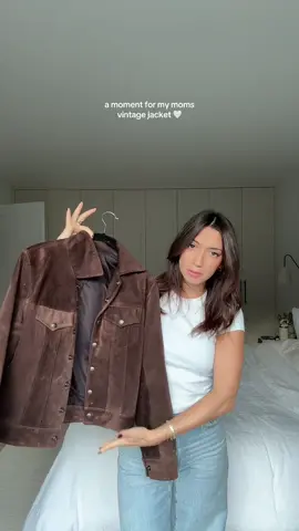 tysm to my mom for letting me borrow her vintage suede jacket!!!!