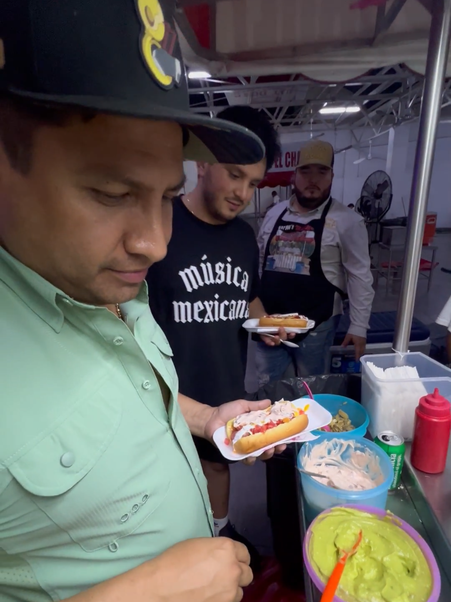 La comida me hace muy feliz 😂🤤 #LosPasosDeJulion #JulionAlvarez #JulionAlvarezYSuNorteñoBanda #reel #Viral