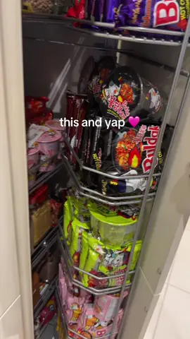 this and yap 😋🩷 #samyang #samyangnoodles #samyangbuldak  #buldak #buldakramen #buldaknoodles #buldakcarbonara #samyangfirenoodles #Foodie #FoodTok #fyp 