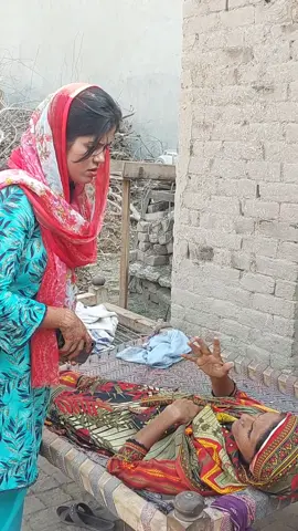 Ami ko pata nhi chale ga😂 #shorts #phuki #reels #funny #content#hinakanwal277 #funnyvideos #plzunfrezemyaccount @Atifmahmood07 