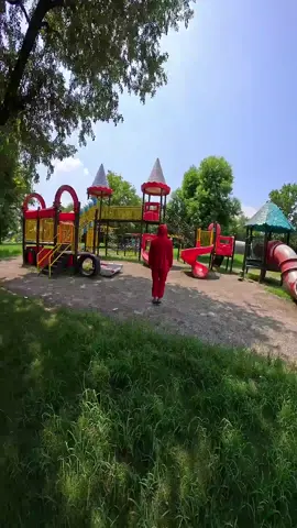 bella_ciao_playground_escape_moneyheist #parkour #parkour_freerunning #chase #playground #pov  #moneyheist #bellaciao #escape #fyp 
