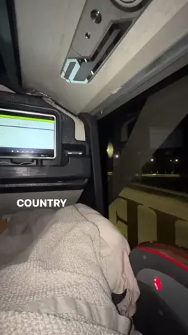 #sleeperbus #toltransjawa #malam #vibes 