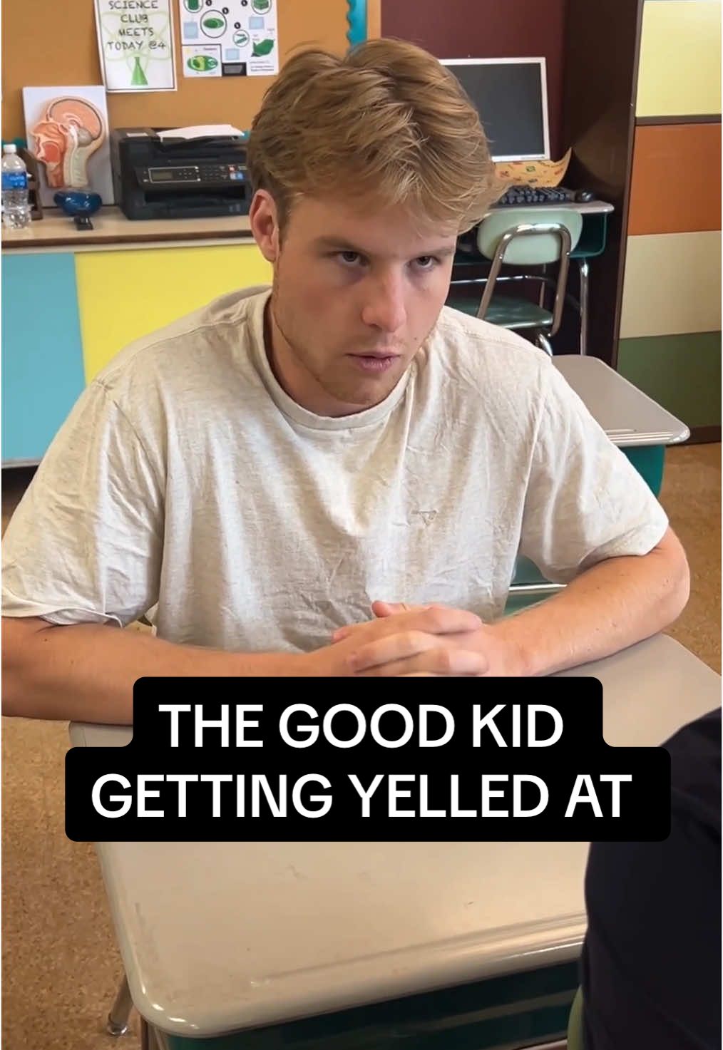 the absolute feeling of despair follows you all day @krab_videos #americanhighshorts #schoolday #anxiety #highschool 