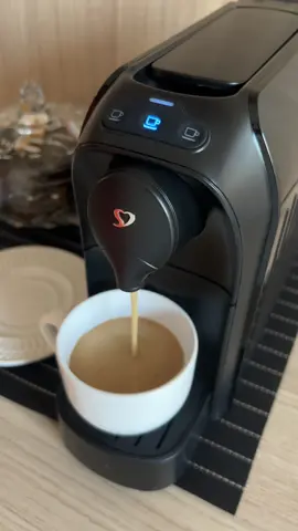 Nossa cafeteira maravilhosa🥹❤️ #casamento #casar #diariodenoiva #enxoval #enxovaldecasanova #cafeteira #passione #cappuccino 