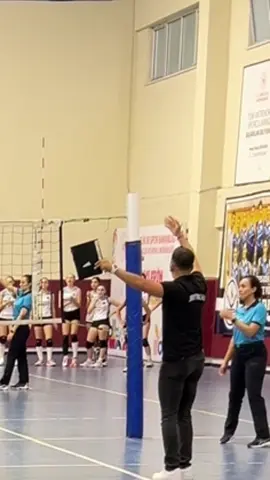Bu sene de rahat yok 🤦🏻‍♂️ * * * * * #sports #volleyball #volleyballplayer #volleyballgirls #training #warmup #performance #coordination #strength #agility #speed #focus #discipline #motivation #volleyballteam #volleyballcoach #bireyselantrenör #bireyselvoleybolantrenmanı #voleybol #voleybolantrenmanı #voleyboleğitimi #voleybolbireysel #bireyselantrenman