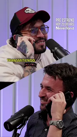 ¿Aló? Sí, espérate que tengo un cachito en la pega y te llamo 🥱 A las 20 hrs no te pierdas a @edocaroe , @TomasElAmigo y @Mabdelacruz en el preestreno de un nuevo capítulo de Tomás Va A Morir, disponible solo en EstudiosNeverland.com y desde este domingo a las 21 hrs en Spotify y YouTube😌🧡 Presentado por @entel @PISCO3R @Mercado Libre Chile @MercadoPago Chile 