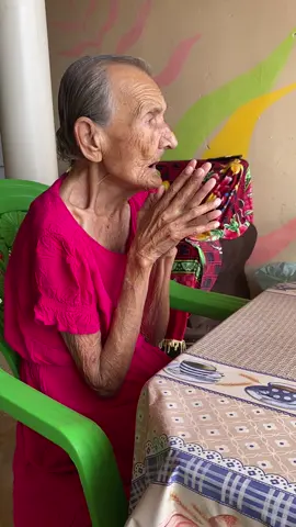 Olha que ela se encantou com esse bebê, sua felicidade é a nossa felicidade ❤️✨