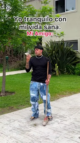 A quien te hace acordar ?? 😅😂 #humor #amigos #parati #paratii #fyp 