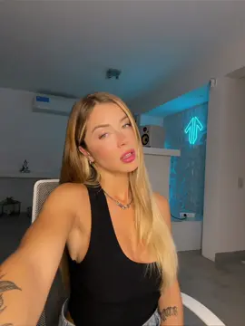 hola volvi perros #badbunny #viral #humor 