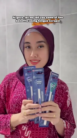 Guys if you having trouble with bad breath use this tongue scraper!! 🤩 #tonguescrapper #cleaninghacks #routine #CleanTok #tips #tipsforgirls #hack #badbreath #solution #oralhygiene #oralhealth #oralcare #hygiene #hygieneproducts #hygienetips #hygieneroutine 