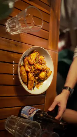 Enjoying a late-night outing with wonderful people to savor delicious dishes  at Lali Gurans restaurant. For any kind of promotional content please dm us. #torontodowntown #food #foodstagram #Foodie   #torontolife #foodvideo #cinematography #nepleseincanada🇳🇵🇨🇦 