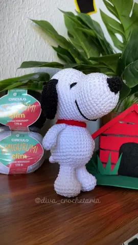 Snoopy Amigurumi 🤍 Um projeto de crochê para os fãs de Charlie Brown #amigurumi  #snoopyamigurumi  #crochet  #crochetsnoopy  #CharlieBrow  #fiosdeamor  #crochêcomamor  #amigurumicrochet  #snoopy  #artesanato  #Handmad  #DIY  #crochetlove  #amigurumilove  #projetosdecrochê 