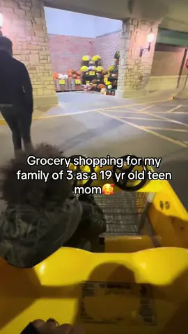 Always love a good grocery trip🥰🥰 #teenmom #toddlermom #toddlersoftiktok #groceryshopping #groceryhaul #grocerystore #shopping #kroger 