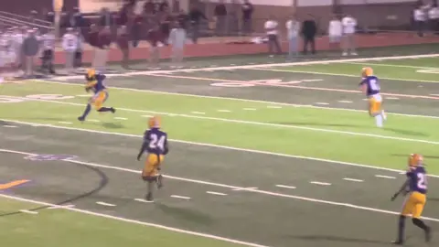 My nephew with the interception tonight!! Lutcher bulldogs for the win!! #8 @lotty8K #football #highschool #senioryear #fypppp #fyp 