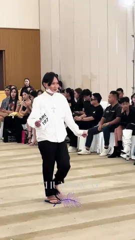 Người mẫu lên đồ cực giản dị, ngại ngùng khi tham gia casting call DMC Aquafina Vietnam International Fashion Week #DMC #DMCbychumchum #AquafinaVietnamInternationalfashionweek #ChumChum #BimatVbiz #Thegioimodels #Lattungvbiz #TiktokGiaiTri #GlobalEM #AVIFW2024ChumChum #AVIFW2024 #Avifwchumchum 