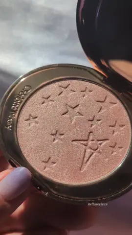 This is the @Charlotte Tilbury Glow Glide Architect Highlighter in 'Pillow Talk Glow' ✨ Trust when I say that this highlighter looks even more gorgeous in person! I love this rose gold, almost pink shade. When applied to the skin, it gives the most radiant, natural glow. I love wearing it both with makeup and without. Even on bare skin, it doesn't look like I'm wearing highlighter. If you are after that 'glow from within' look, you'll be obsessed with this and Charlotte's Beauty Wands as well. I can't recommend her highlight and blush products enough! 🩷✨ This product is self-purchased! I am an affiliate but opinions are my own as always 🫶🏼 If you wish to try the products I mentioned today, enjoy 15% off at Charlotte Tilbury with code 