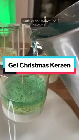 www.ArtMomentsByJana.de Weihnachtskerzen im Glas mit Duft, Blattgold und Glitzer. Diese Kerze ist aus Gel- und Sojawachs hergestellt.  #candles #candlemaking #christmascandles #christmastree #kerzen #tannenbaum #kerzengießen #handmade #homedecor #weihnachten #gelwachs #christmascandle #jellywax #dekorationsideen #demolding #candletok #candle #duftkerzen #soywaxcandles #sojawachs #handmadewithlove #vegancandles #vegan  #kerzenliebe #candlelovers #makecandleswithme #candlebusiness 