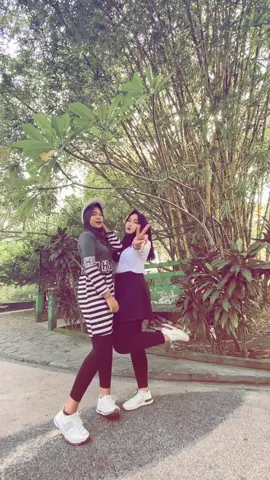 Danza kuduro remix❤️‍🔥@ya. #trenddancejoging #dance2024 #asikinaja 