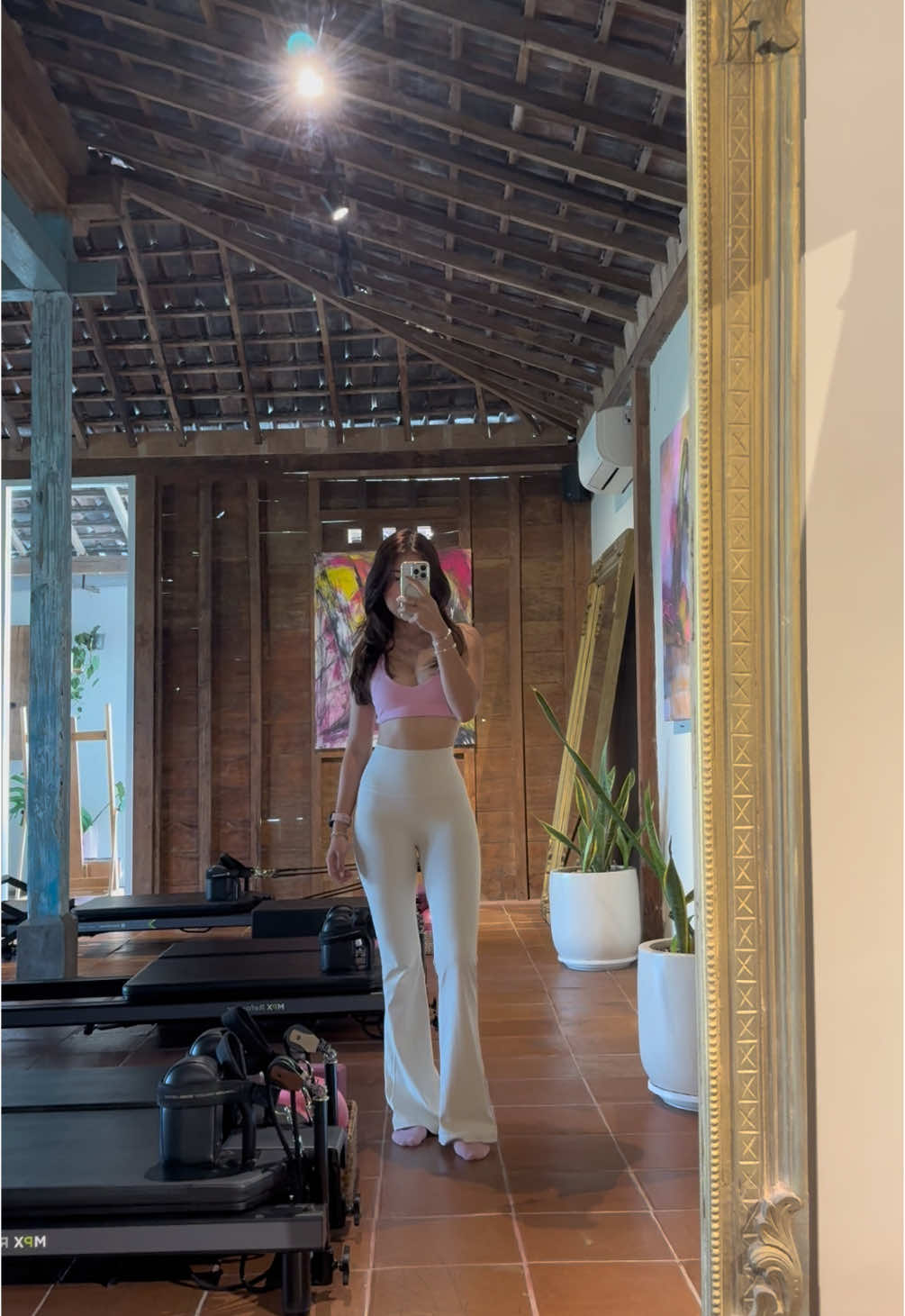 Fav flare leggings ! 🫶🏻🎀💅🏻 #legging #leggings #rekomendasioutfit #rekomendasilegging #leggingwanita #leggingwanita #leggingwanitatebal #leggingsoftiktok #leggingflare #flare #flarepants #flarelegging #flareleggings #celana #celanaflare #celanayoga #yoga #pilates 