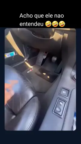 Acho que nao🤣 #carros #gato #meme #memestiktok #viral_video #engraçado