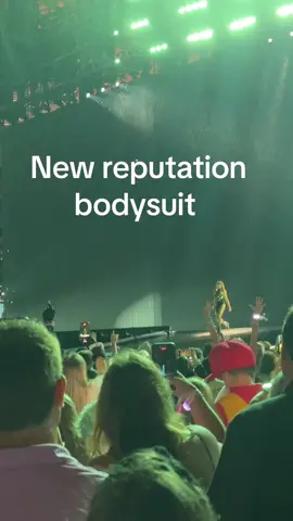 Enjoy this crappy video of our first looks at the new repuation bodysuit from miami night 1 of the eras tour. 