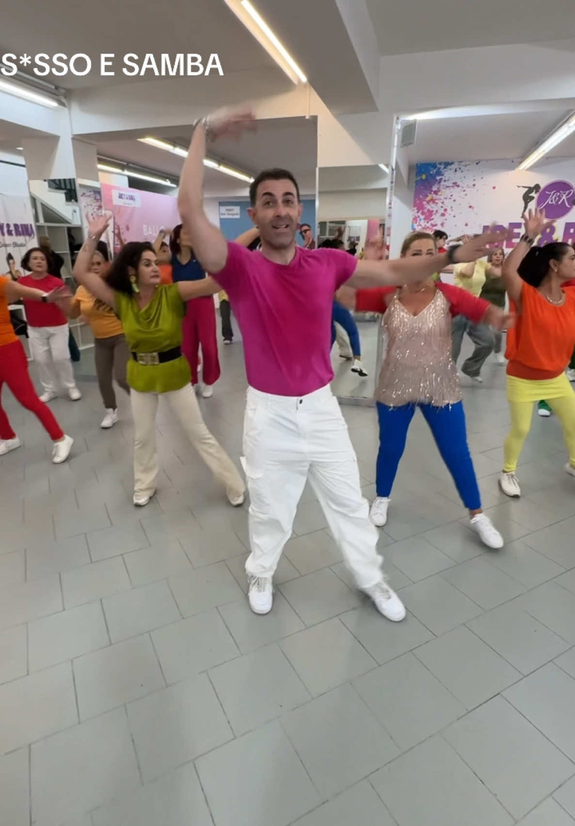 SESSO E SAMBA BALLO JOEY&RINA @tonyeffebaby777 #joeyerina #socialdance #joeydistefano #hitadaballare #hitdelmomento #neiperte 