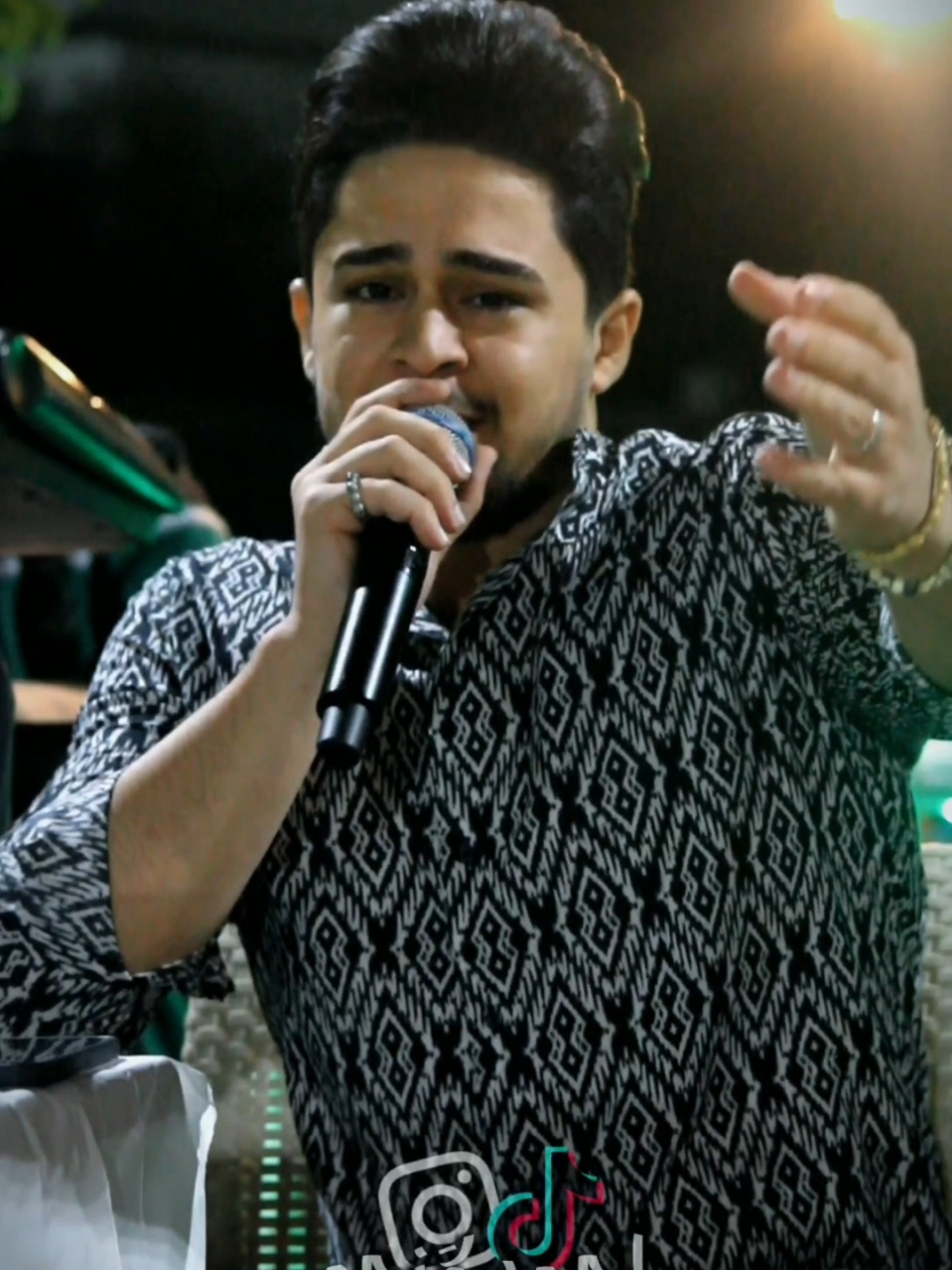 #الفنان_عمر_تركي #يوتيوبر #احمد_كنجو #اغاني_حب #اسطنبول_تركيا_غازي_عنتاب #مشاهير_العراق_تيك_توك #CapCut #لايكك #اكسبلورر #متابع @ألفنان عمر تركي 