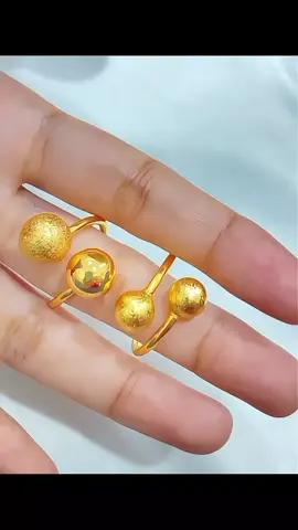 Halo say... aku punya rekomendasi  cincin.  Cincin nya bisa untuk sehari hari ataupun kondangan  ya . Namanya cincin pentol bola pasir. Tersedia ukuran sesuai ukuran jari mu ya say.  warnanya sama sekali  tidak mentereng.  Untuk  kamu yang punya kulit  sensitif  jangan khawatir karena  cincin  ini aman untuk kulit sensitif.  Mumpung masih harga promo yuk segera klik keranjang kuning  ya. #cincin #cincinantikarat #cincintitanium #cincincantik #cincinmurah #cincinviral 