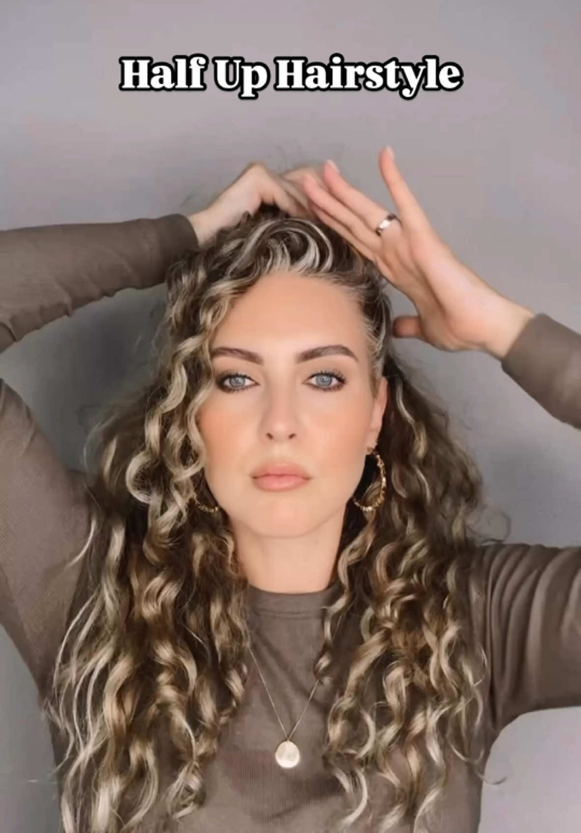 Half Up Hairstyle #curls #fypage #hairstyles #hairstyle #krullen #easyhairstyles #curlyhairstyles 