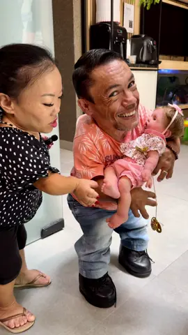 Carregando a Bia!!! #paulinhogigante 