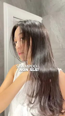 akhirnya aku bisa nemuin #ShampooNonSLS yang bagus, yang emang ampuh sebagai #ShampooRambutRontok aman dipake tiap hariii, cobain deh pake #KelayaHairTreatment sekarang yaah!! 🤍 #WaktunyaKelaya #TumbuhLebihKuat  #Kelaya