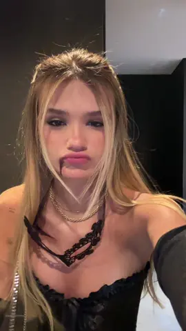 ultimo vídeo c essa fantasia linda #katharinepierce 