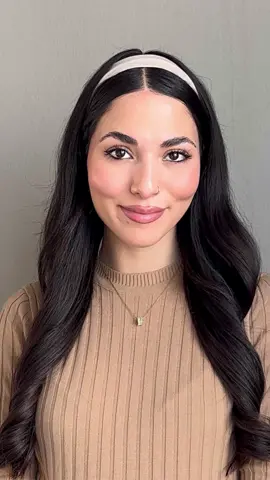 Easy Headband Hack 😍✅ #hairstyletutorial #headband #hairhack #hairtok #hairtutorial #howto #hairinfluencer #contentcreator #hairinspo #cutehairstyles #easyhairstyles 
