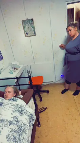 Wer ist auch so?#probierenmitkarina #maskiergang #probiersen 