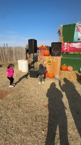 THIS MELTED MY HEART😭🤎 #MomsofTikTok #motherhood #momtok #momof3 #dance #fyp #realisticmomlife 