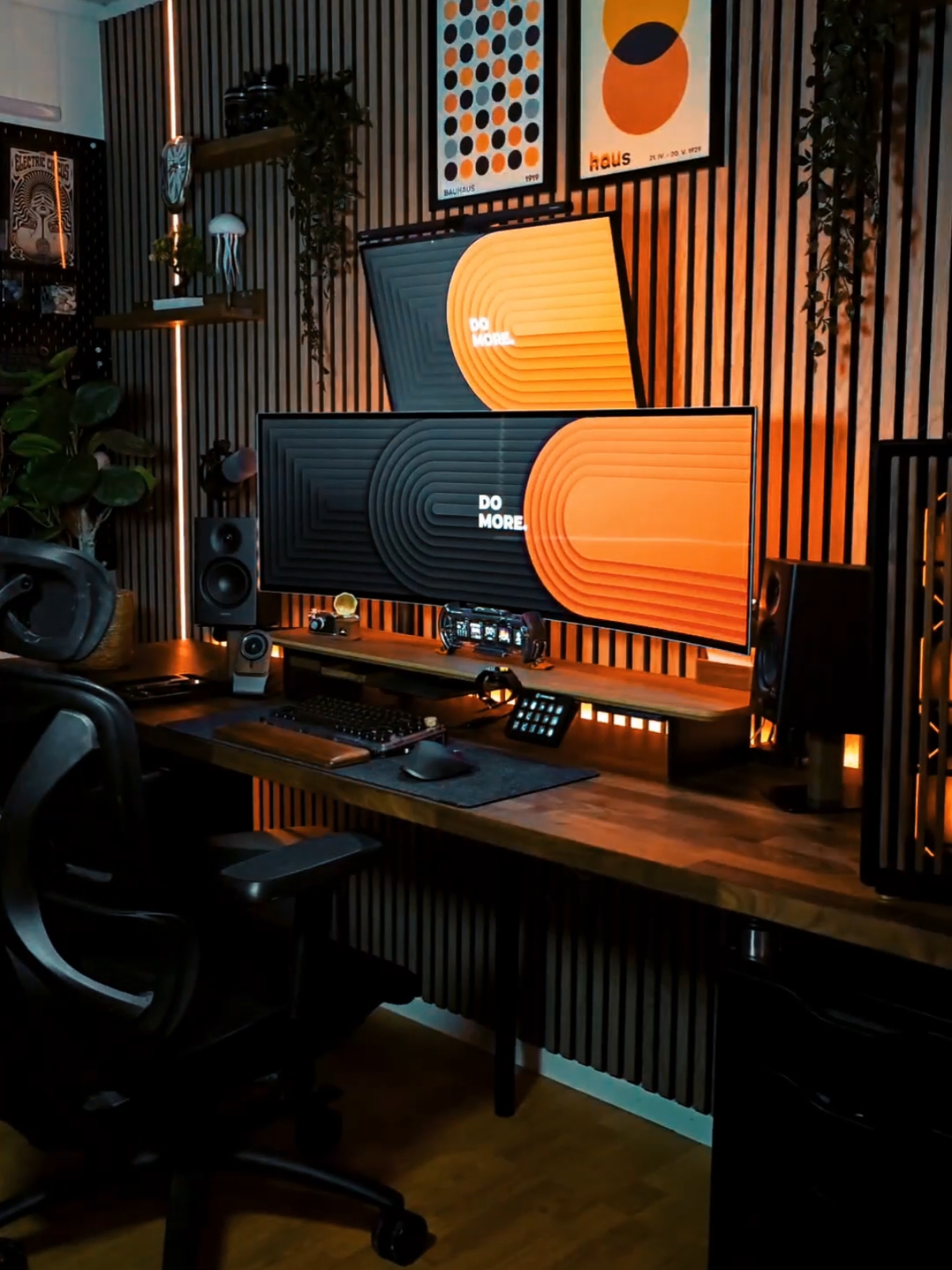 Counting down to that dream wooden setup in 3... 2... 1... 🔥🌿 . . . #GamingSetup #desksetup #workspace #desksetup #fyp #deskgoals #setupinspiration 