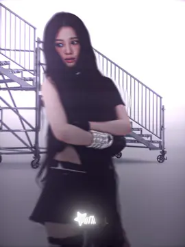 One look give them whiplash / cc on my boosty #aespa #aespaedit #karina #ningning #giselle #winter #kpop #kpopedit #edit 