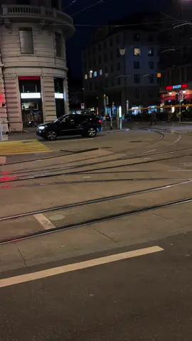 📍Zürich 🇨🇭✈️ #Summer #summervibes #dc #vira #viral #swiss #swissbeautiful #top #nigcht🌙 #nigcht #zurich🇨🇭 #zurich #zurych #switzerland #schweiz #schweiz🇨🇭 