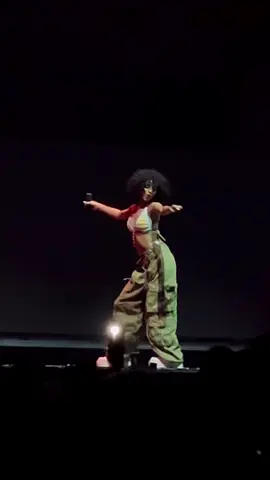 bringing back this iconic dance 💛 @Tyla #tyla #tylaseethal #tygers #tylawater #push2start #watertyla #tylawaterchallenge #tylawaterdance #waterchallenge #tylagang #tyladance #tylaalbum #tylaart #tylaperformance #explorepage #fypシ #fyp #viral #tylajump #tylatruthordare