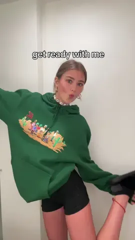 @Kylie Jenner @Kylie Cosmetics is it safe if im using my 2017 lipkit as eyeliner lololololol #grwm #ootn #fitcheck #getreadywithme #swag #yolo  