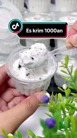 Ide bisnis jualan es krim 1000an sudah untung banyak banget. rasanya enak manis lembut dan gurih dari rasa santan #eskrim #icecream #eskrim1000an #KemurnianSantan  #KaraSantan #SunKara110ml #PasUntukKeluarga #PastiPas #idejualan 