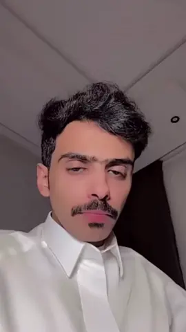 #نايف_المطيري مابقى الا الكرامه مقدر اعطيها .. كرامة النفس لاتوخذ ولا تعطا . 