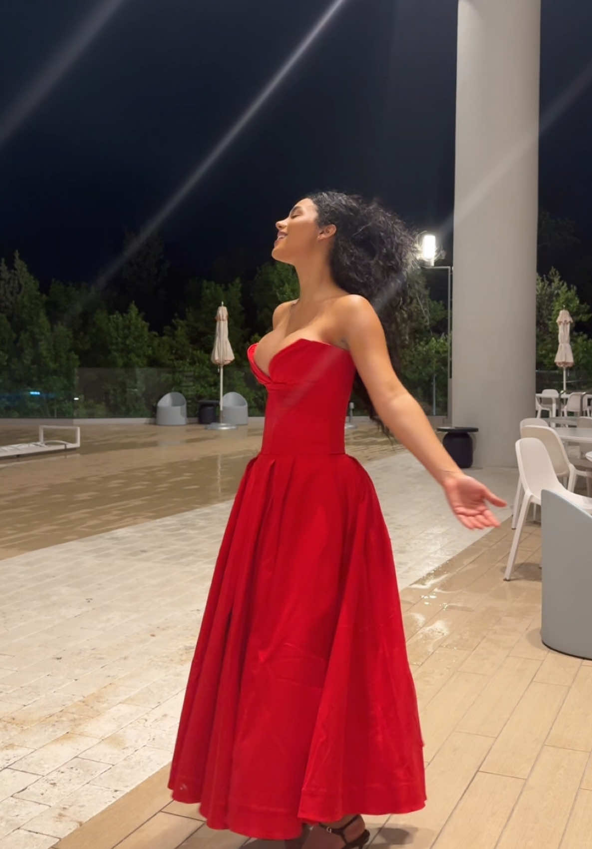 SI EL VESTIDO TIENE BOLSILLOS 😩