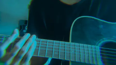 #အချစ်ညရင်ခုန်သံ🎼🎼🎼 #fypシ゚ #guitarcover🎸 