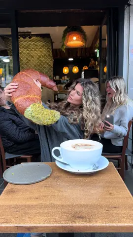 POV: One Croissant in Paris 🥐🇫🇷 #cafebuur #mybrunchisbetterthanyours #paris #köln