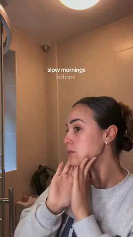 i live for a slow morning Sunday, its a true selfcare day 💖 #slowmorning #sundayreset #sundayroutine #selfcareroutine #selfcaresunday #selfcareasmr #asmrvideo #sundayvibes 